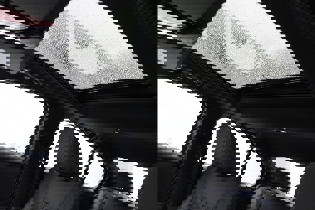 Used 2024 BMW 330i xDrive Sedan image 18