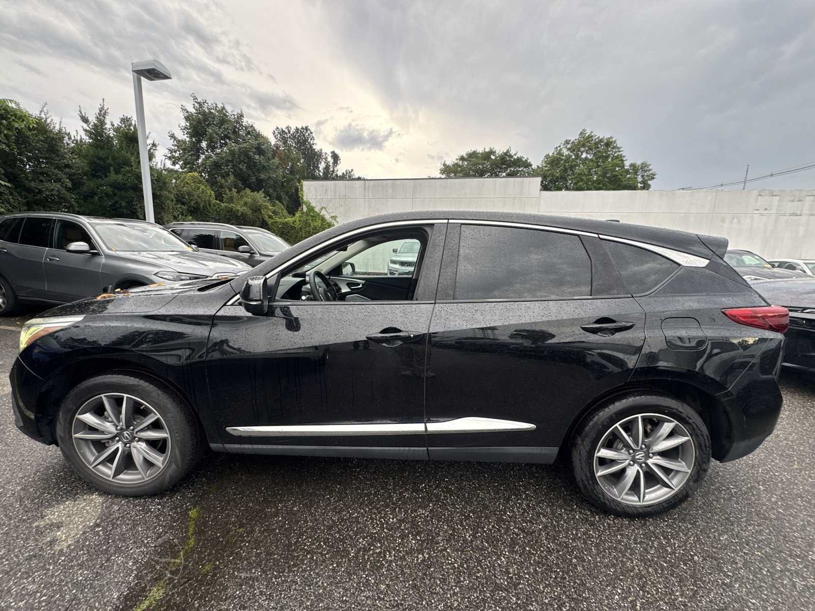 Used 2019 Acura RDX w/ Technology Package AWD/4WD image 4