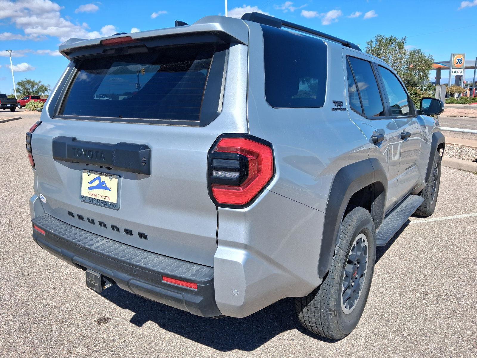 Used 2025 Toyota 4Runner TRD Off-Road Premium AWD/4WD image 5