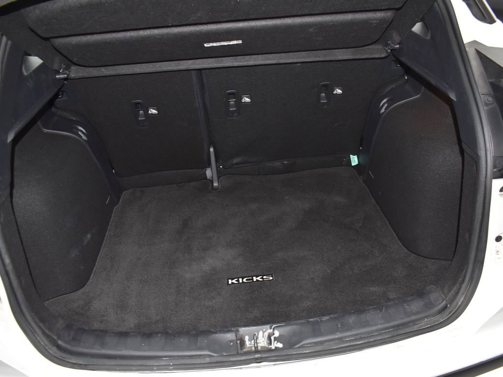 Used 2023 Nissan Kicks SR w/ SR Premium Package image 29