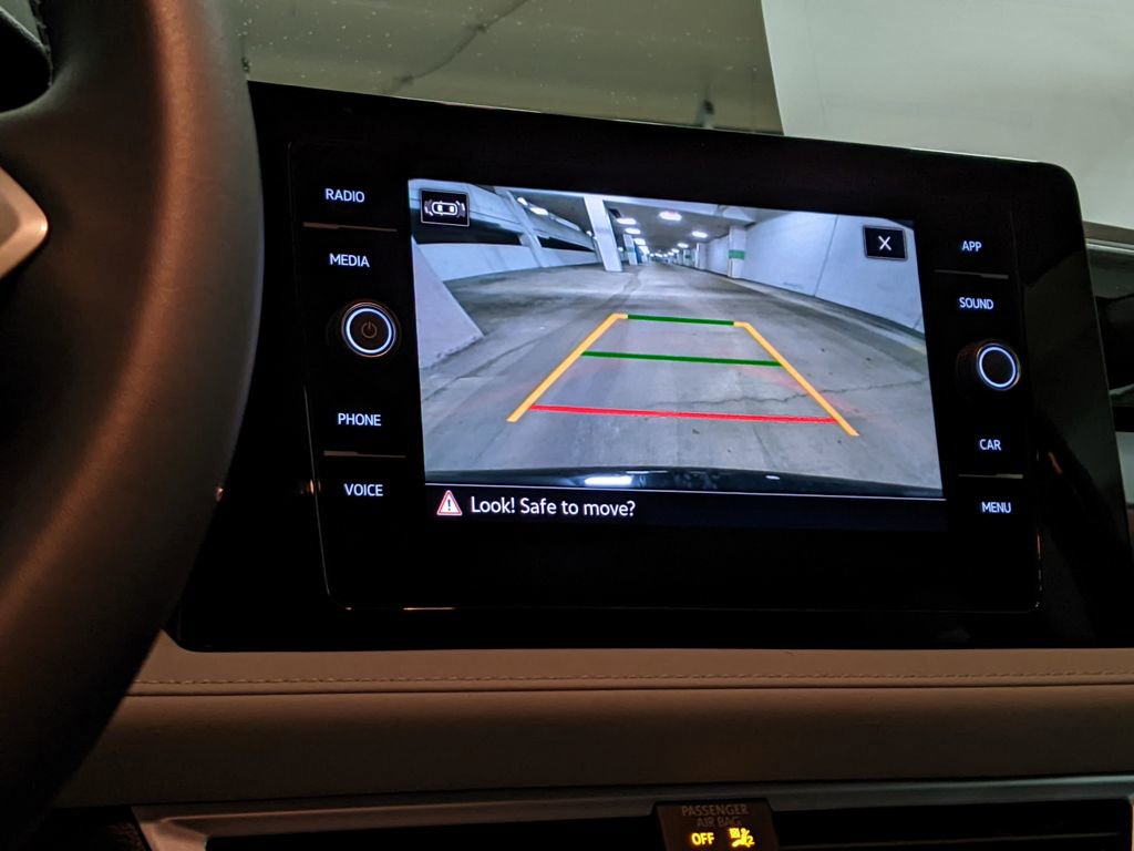 New 2026 Volkswagen Taos SE FWD image 16