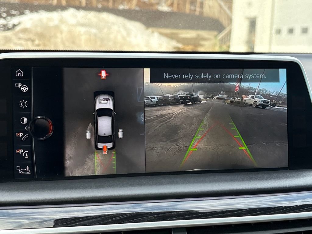 Used 2016 BMW 750i xDrive image 17