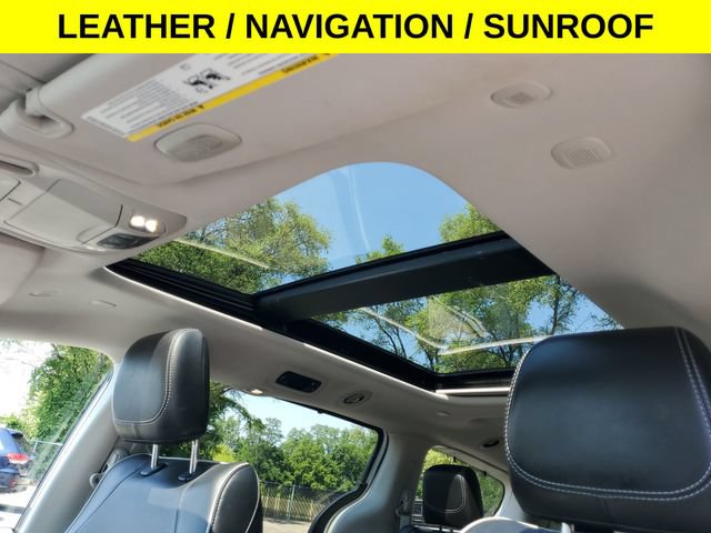 Used 2022 Chrysler Pacifica Limited FWD image 20