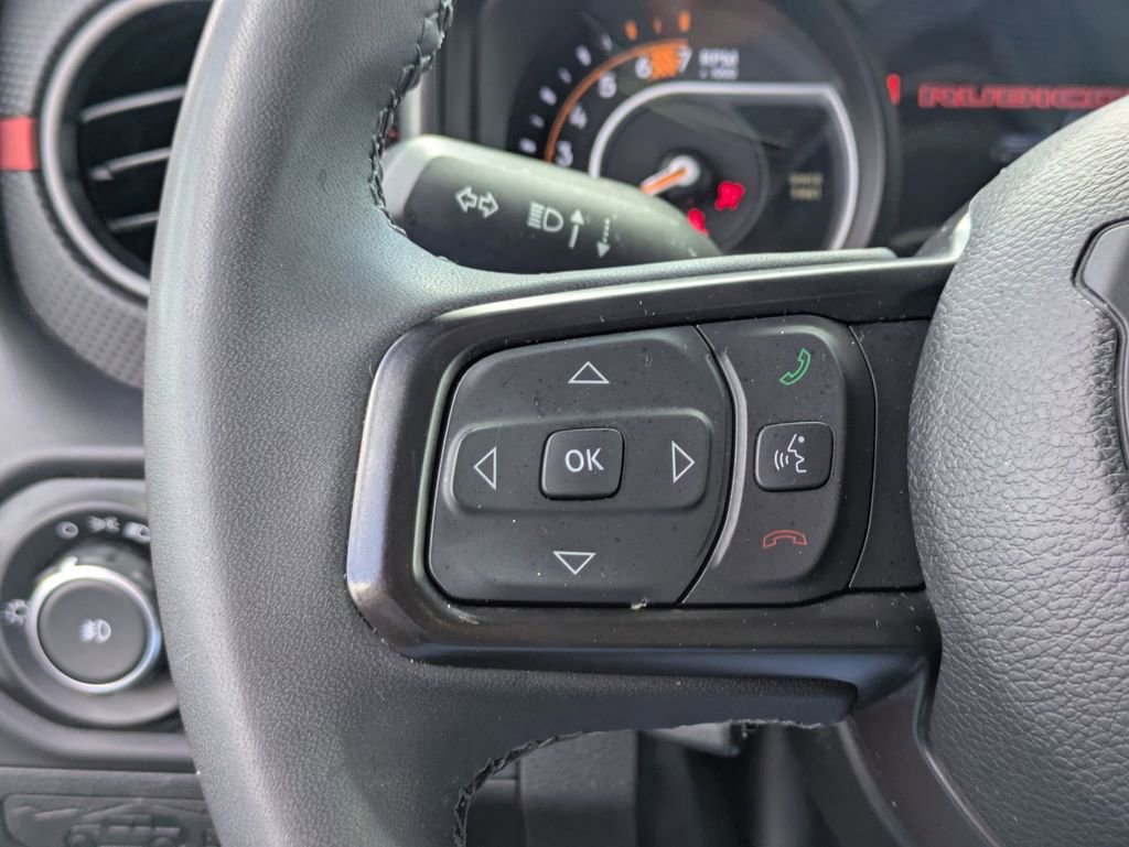 Used 2025 Jeep Wrangler Unlimited Rubicon AWD/4WD image 19