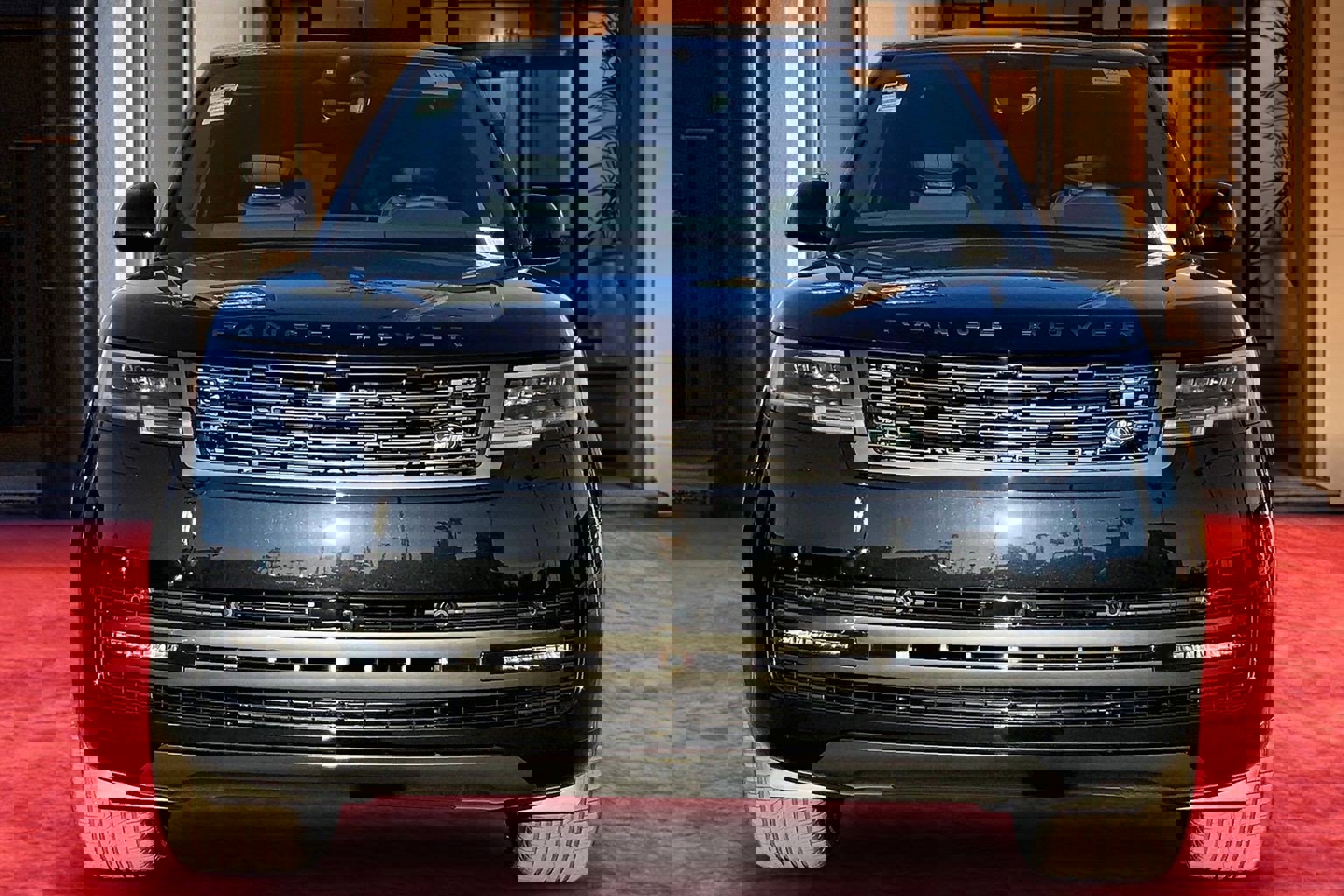 New 2026 Land Rover Range Rover SE image 2