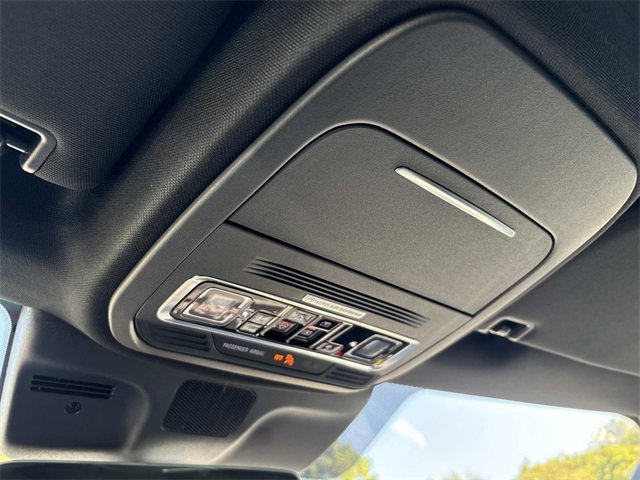 New 2025 Lincoln Navigator Reserve w/ Jet Appearance Package image 30