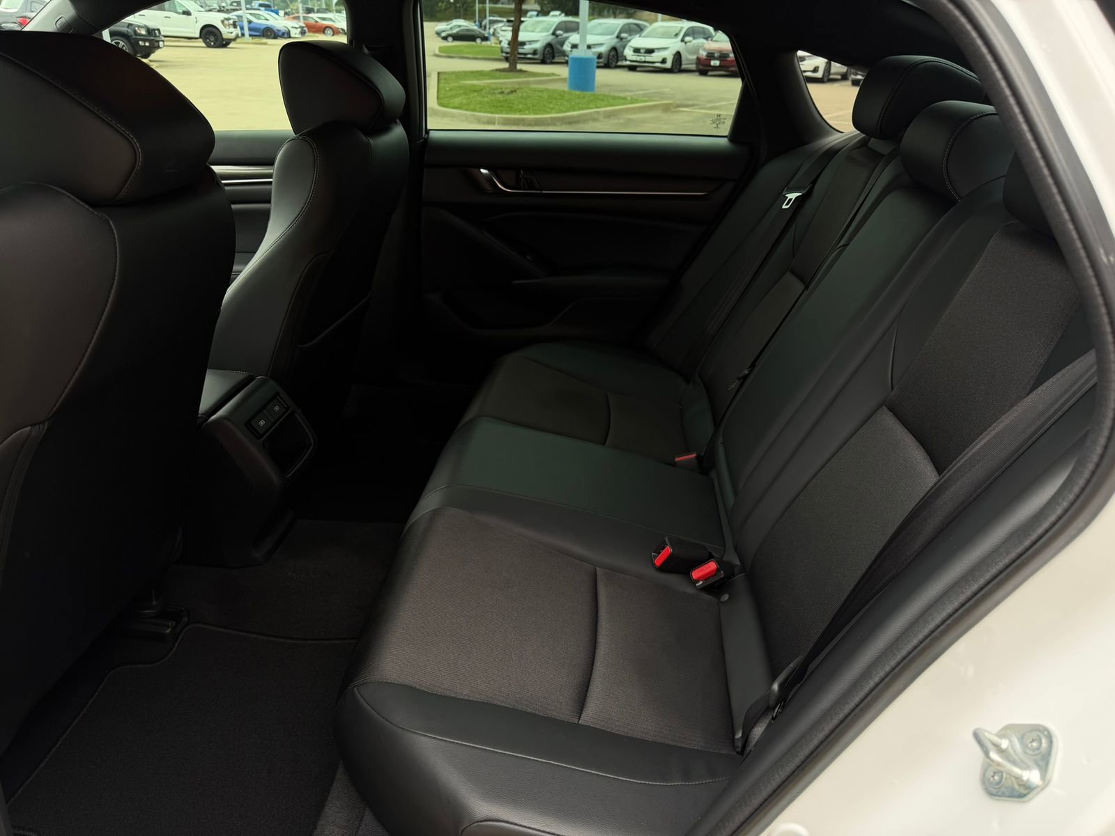 Used 2022 Honda Accord Sport image 25