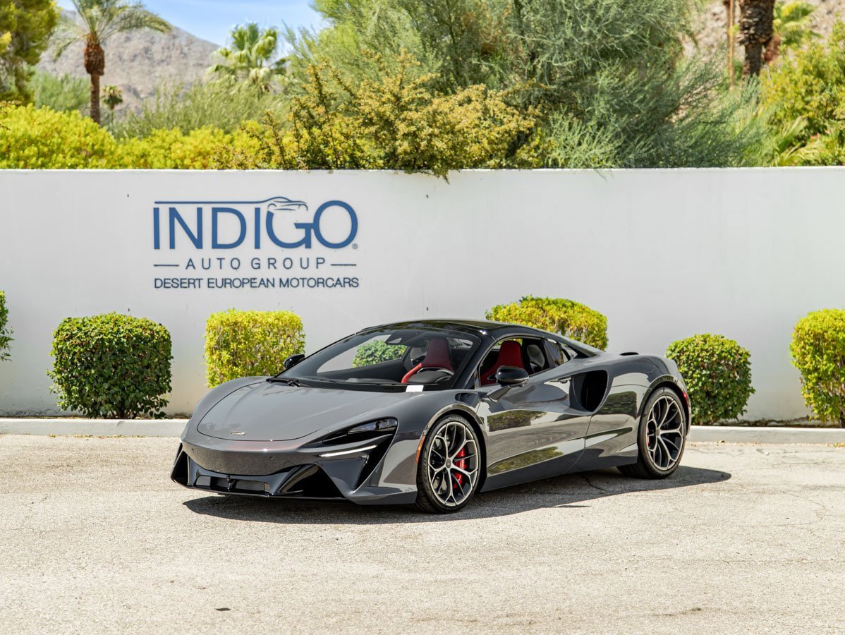 New 2025 McLaren Artura Spider image 2