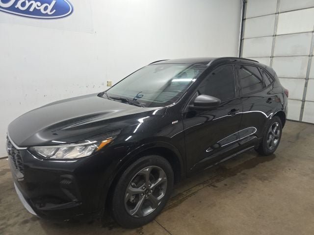Certified 2024 Ford Escape ST-Line w/ Tech Pack #1 AWD/4WD image 29