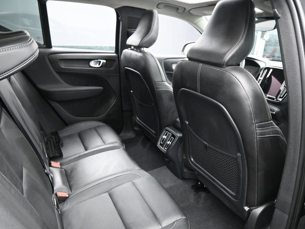 Used 2024 Volvo XC40 B5 Ultimate w/ Protection Package Premier AWD/4WD image 33