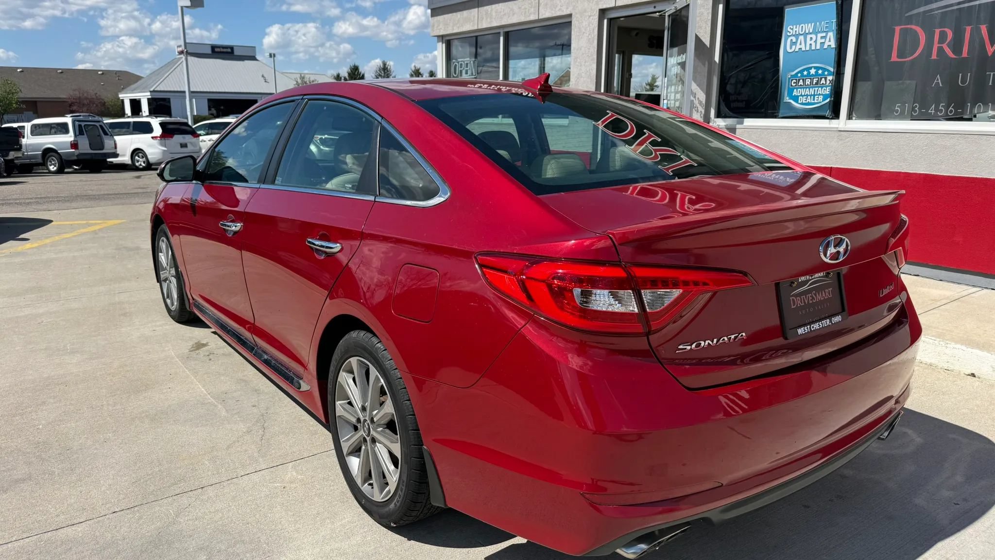 Used 2017 Hyundai Sonata Limited w/ Tech Package 03 FWD image 3