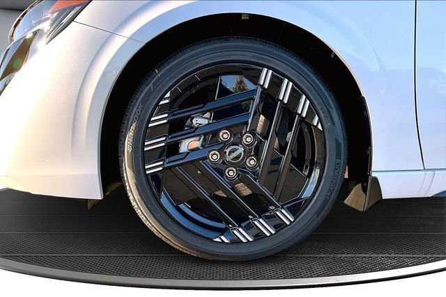 New 2026 Nissan Sentra SR w/ Floor Mat Package image 12