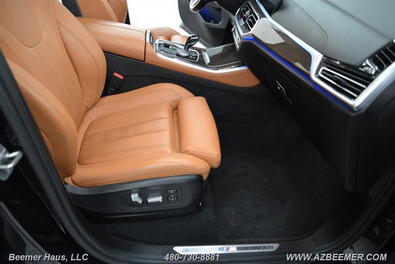 Used 2022 BMW X5 xDrive40i w/ M Sport Package AWD/4WD image 19
