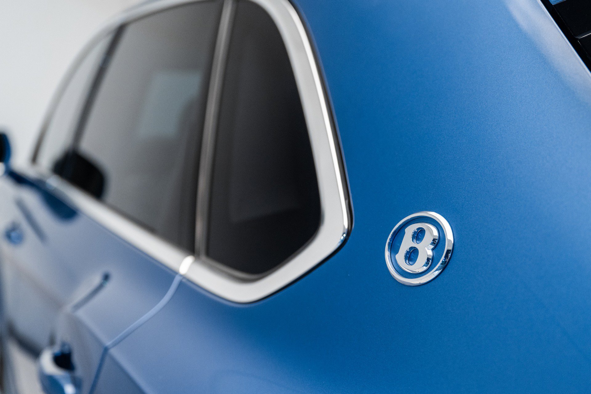 New 2025 Bentley Bentayga Extended Wheelbase image 14