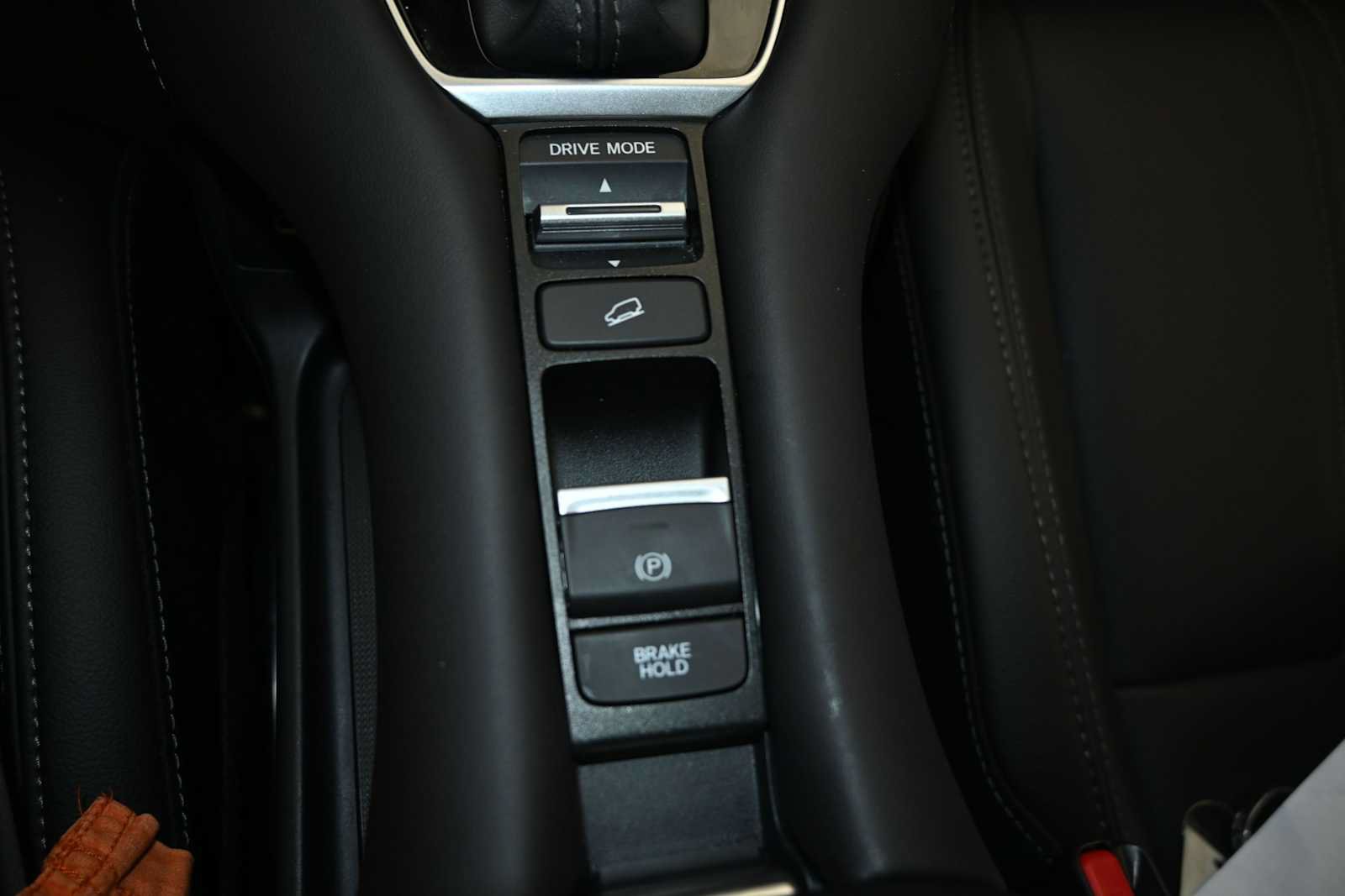 Used 2026 Honda HR-V EX-L image 12
