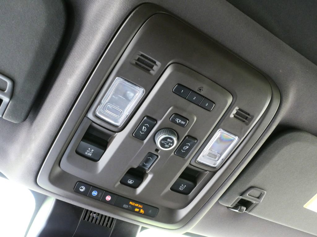 Used 2023 GMC Yukon XL Denali w/ Max Trailering Package AWD/4WD image 17