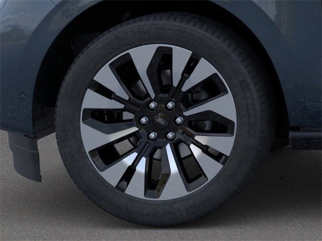 New 2025 Ford Expedition Platinum image 19