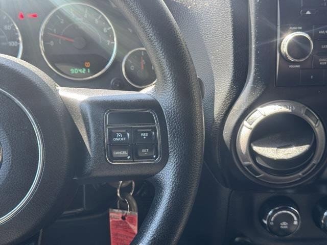 Used 2013 Jeep Wrangler Unlimited Sport image 27