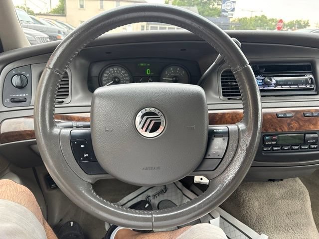 Used 2010 Mercury Grand Marquis LS RWD image 10