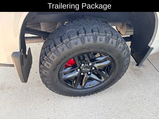 Used 2022 Chevrolet Silverado 1500 LT Trail Boss w/ Convenience Package II AWD/4WD image 10