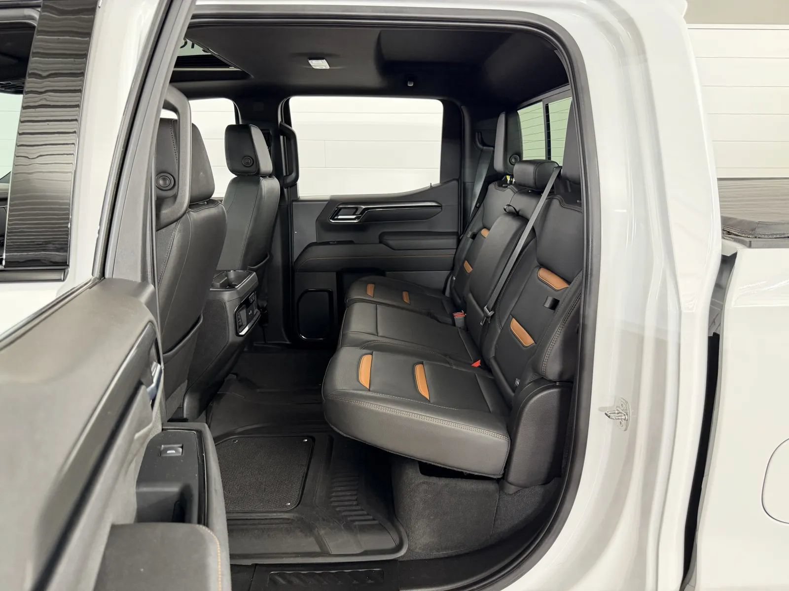 Used 2023 GMC Sierra 1500 AT4 w/ AT4 Preferred Package AWD/4WD image 30