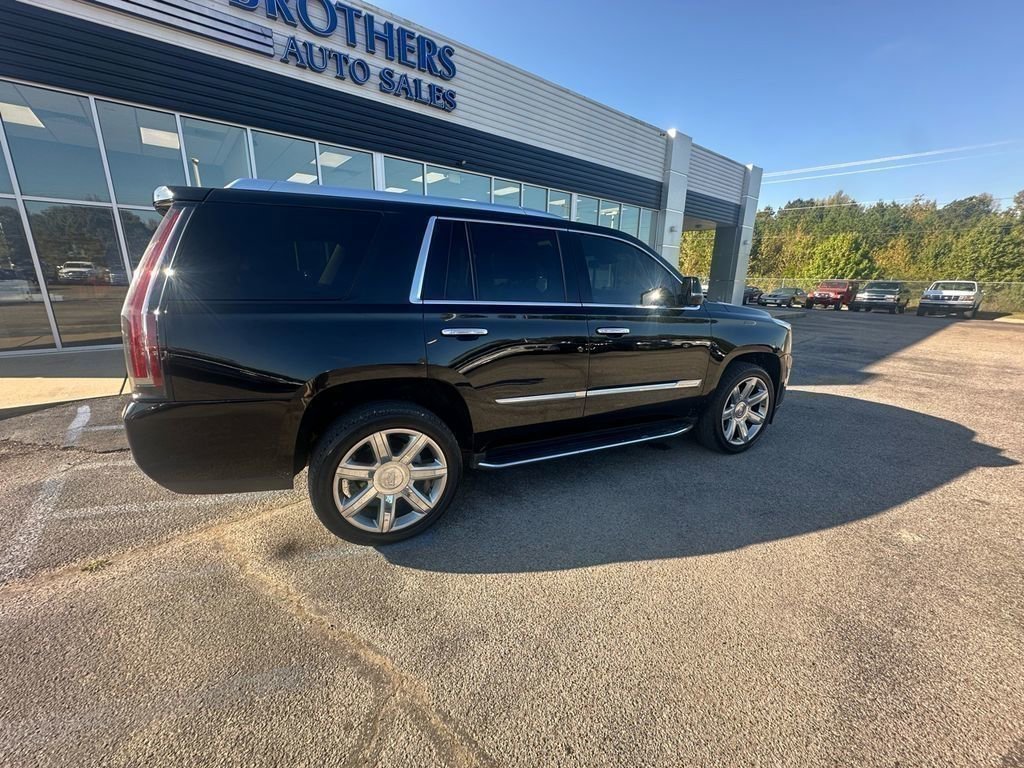 Used 2020 Cadillac Escalade Luxury image 5