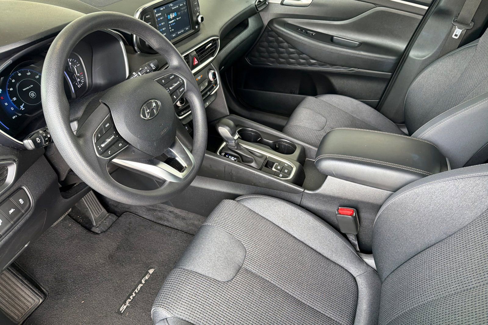 Used 2020 Hyundai Santa Fe SEL FWD image 9
