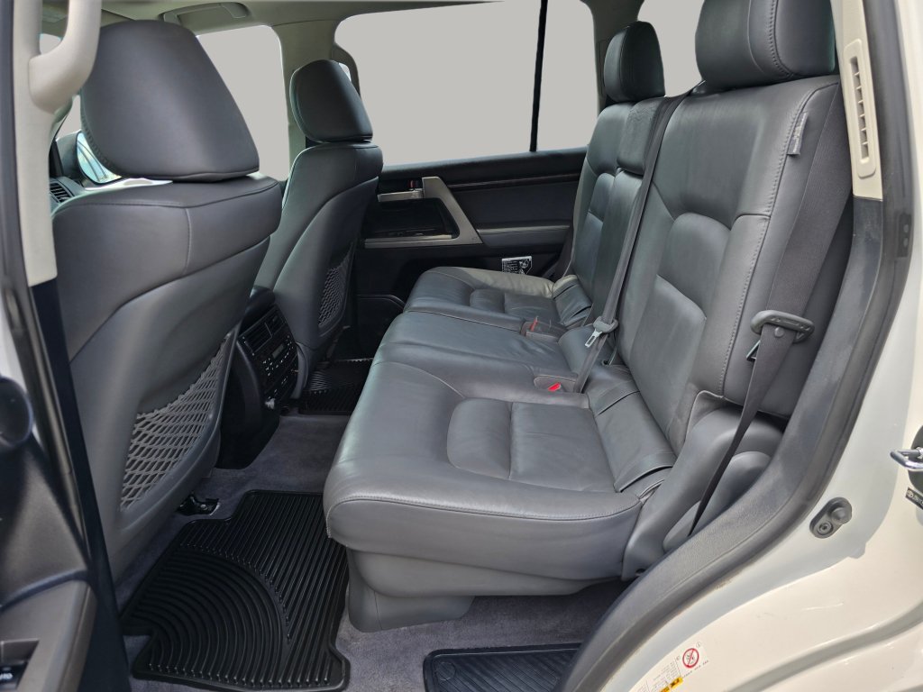 Used 2009 Toyota Land Cruiser AWD/4WD image 28