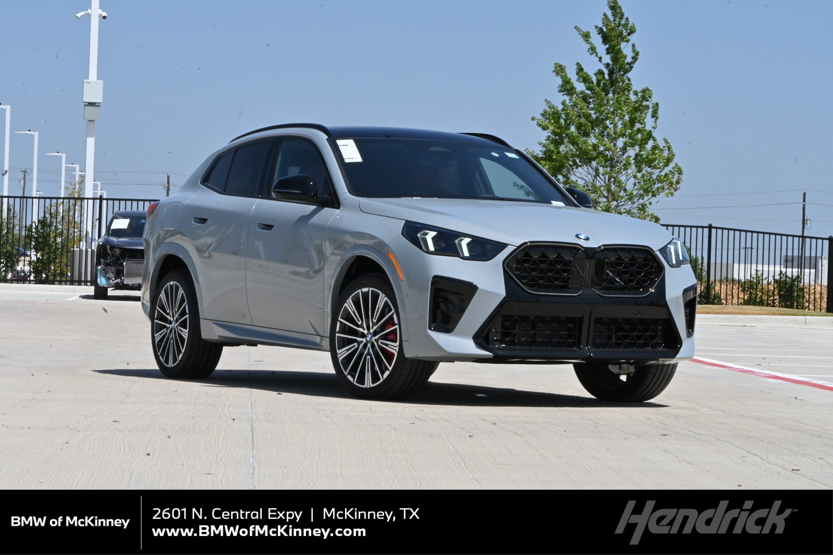 New 2026 BMW X2 xDrive28i w/ Technology Package AWD/4WD image 1
