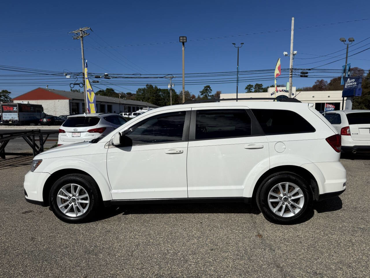 Used 2014 Dodge Journey SXT image 4
