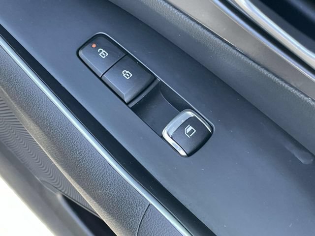 Certified 2024 Kia Sorento S FWD image 13