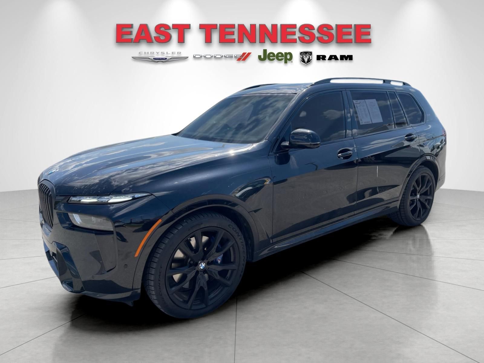 Used 2024 BMW X7 xDrive40i w/ Executive Package image 7