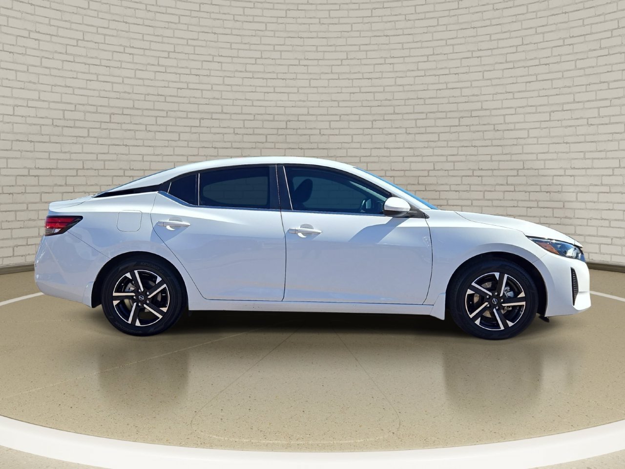 Used 2025 Nissan Sentra SV w/ All-Weather Package FWD image 4