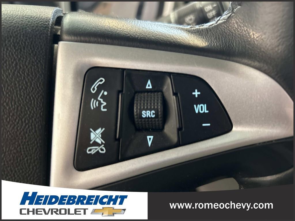 Used 2016 Chevrolet Equinox LTZ w/ Enhanced Convenience Package image 19