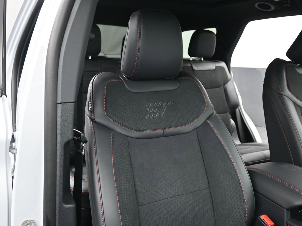 New 2026 Ford Explorer ST w/ Sun And Sound Package image 24