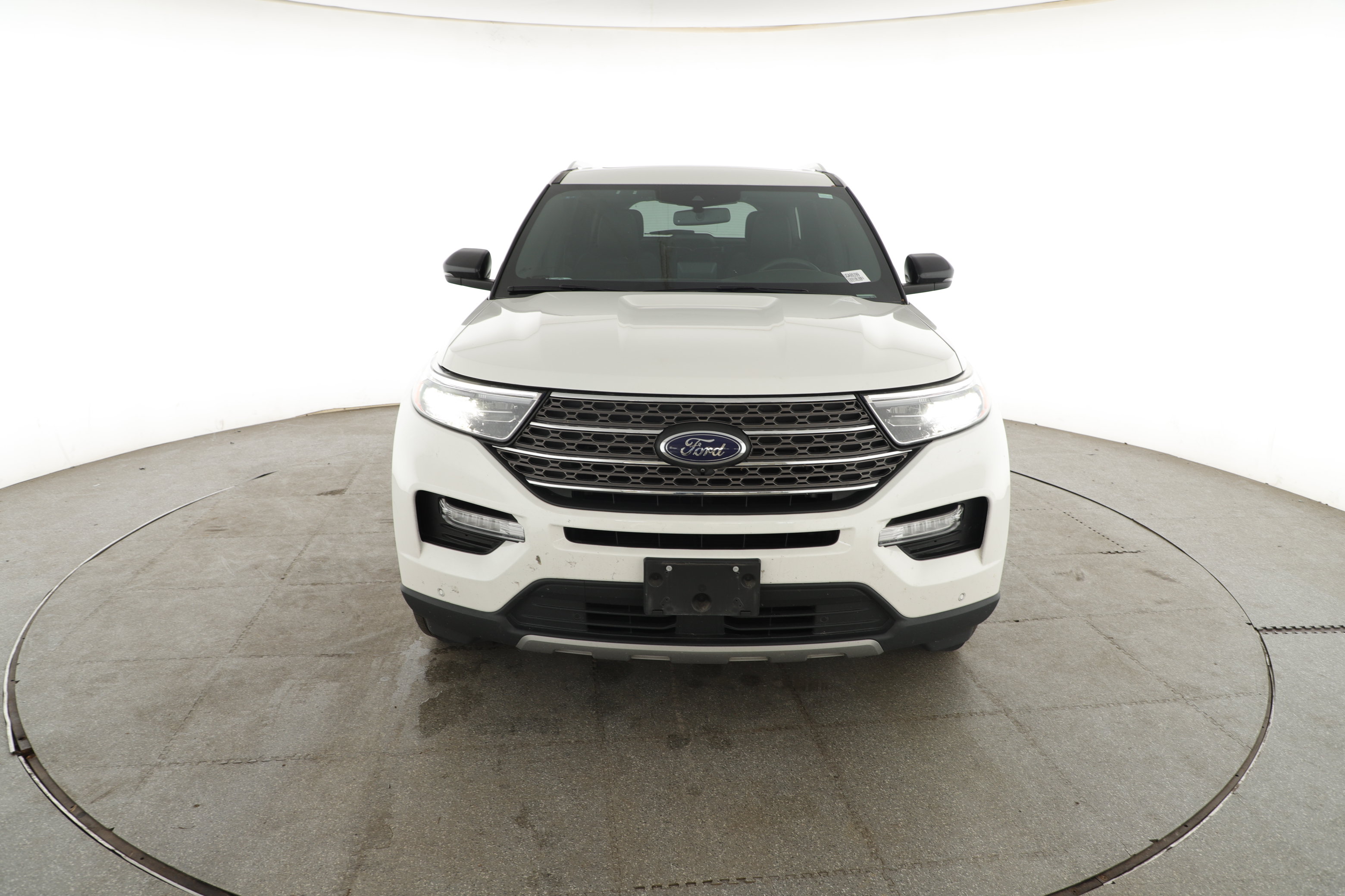 Used 2023 Ford Explorer King Ranch w/ Technology Package AWD/4WD image 4