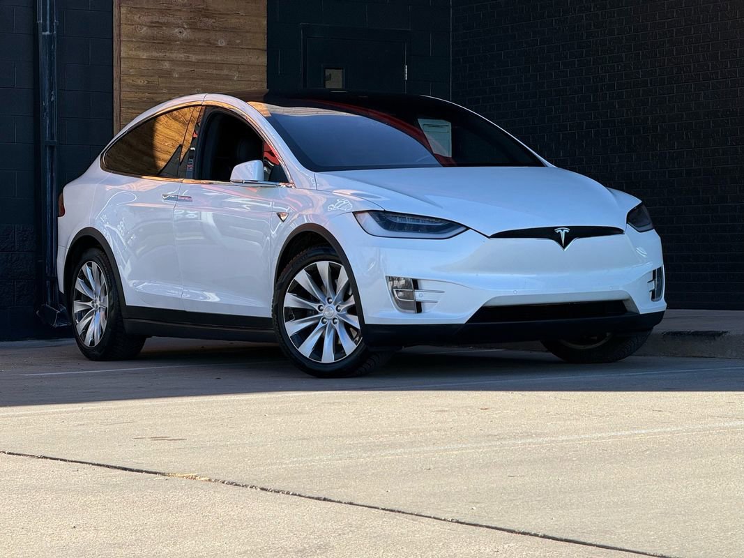 Used 2020 Tesla Model X Long Range image 54
