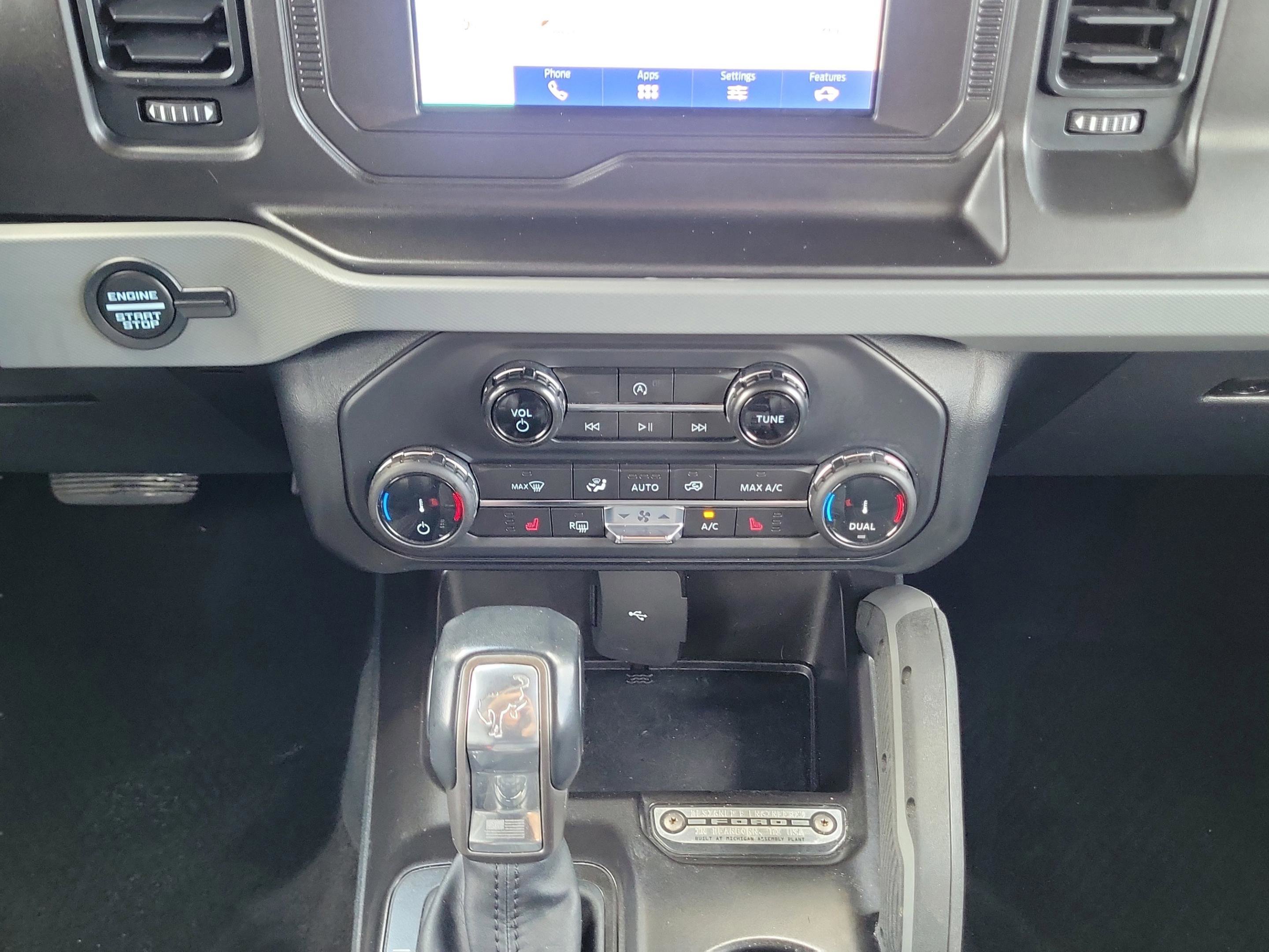 Used 2022 Ford Bronco Big Bend w/ Sasquatch Package AWD/4WD image 14