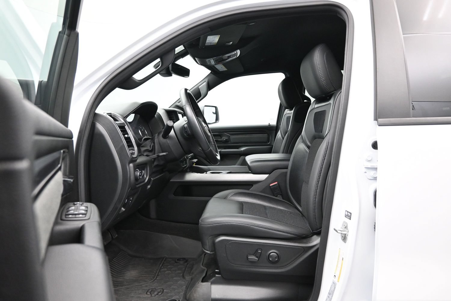 Used 2023 RAM 1500 Lone Star AWD/4WD image 9