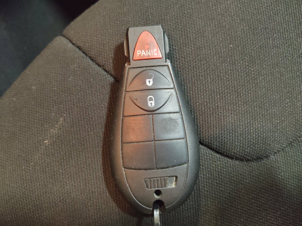 Used 2020 Jeep Cherokee Latitude FWD image 32