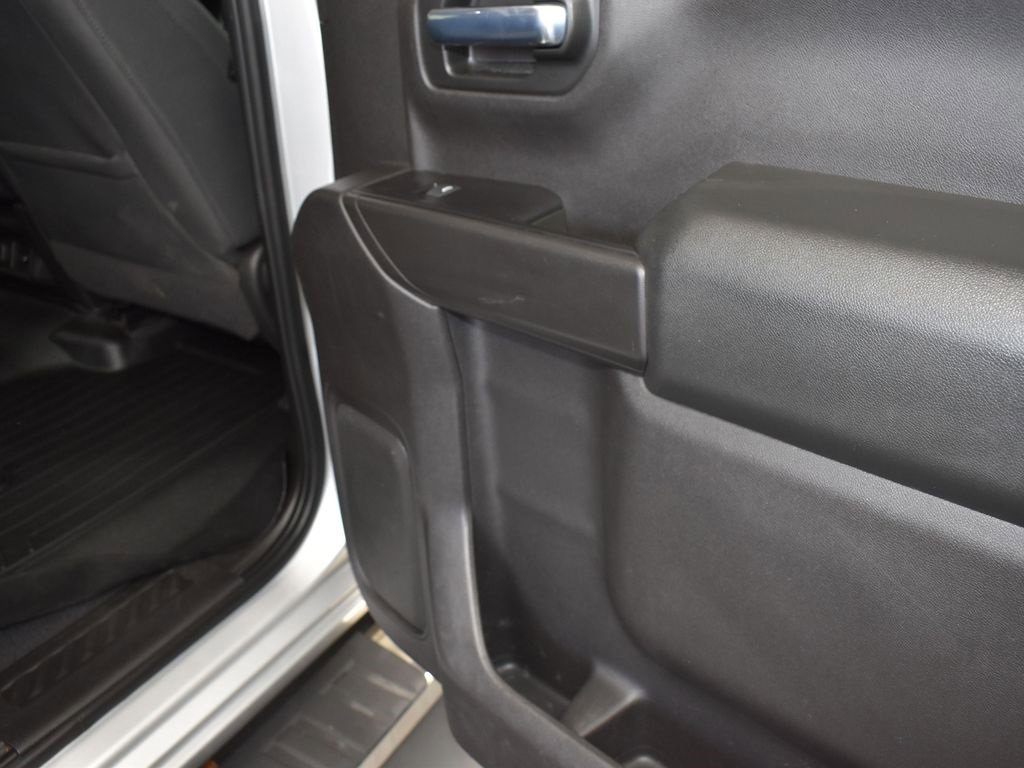 Used 2020 Chevrolet Silverado 1500 LT w/ All-Star Edition image 23