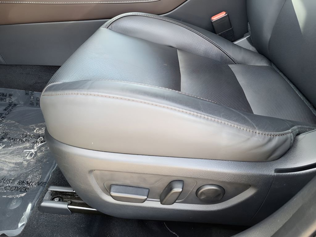 Used 2025 MAZDA CX-30 AWD 2.5 S w/ Premium Package image 24