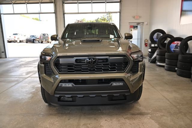 New 2026 Toyota Tacoma TRD Sport w/ TRD Sport Premium Package AWD/4WD image 2