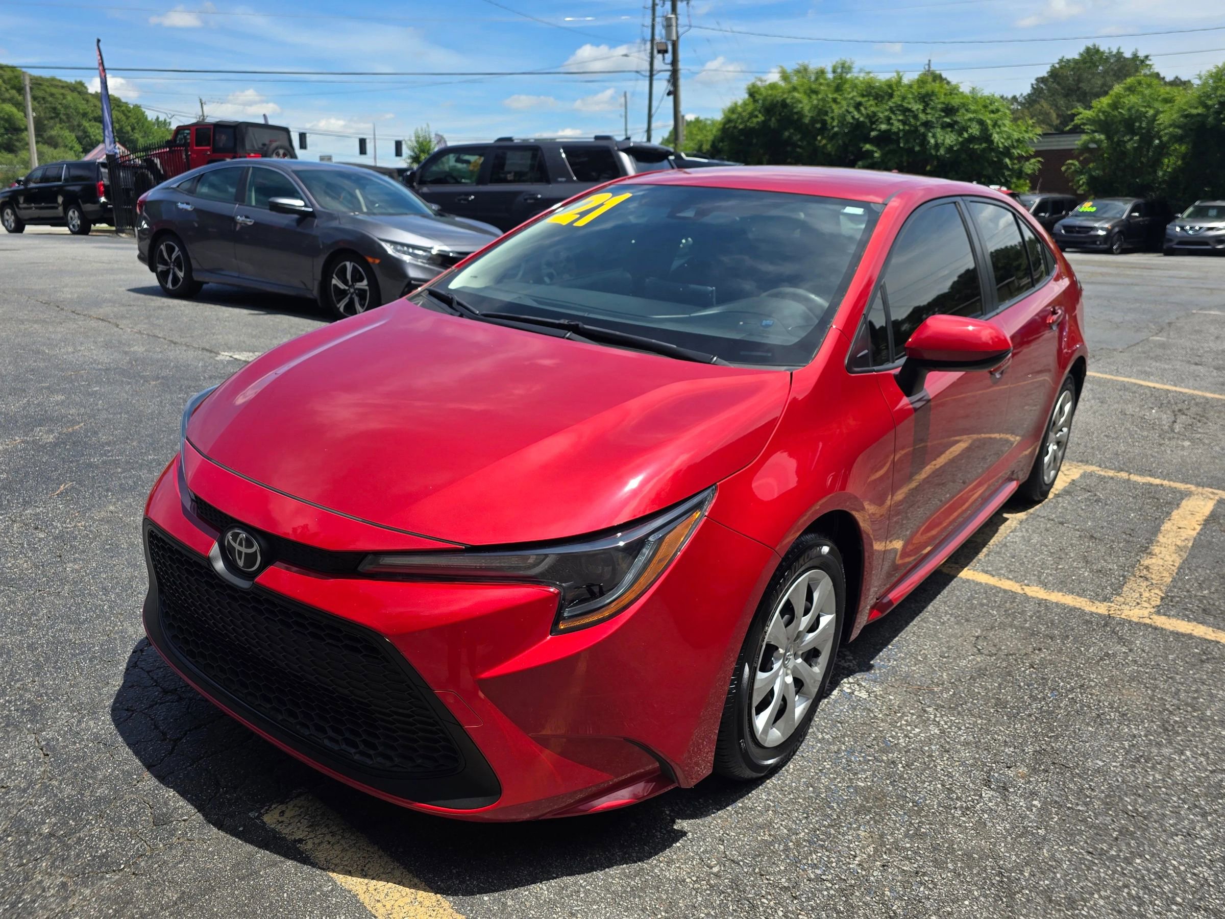 Used 2021 Toyota Corolla LE FWD image 3