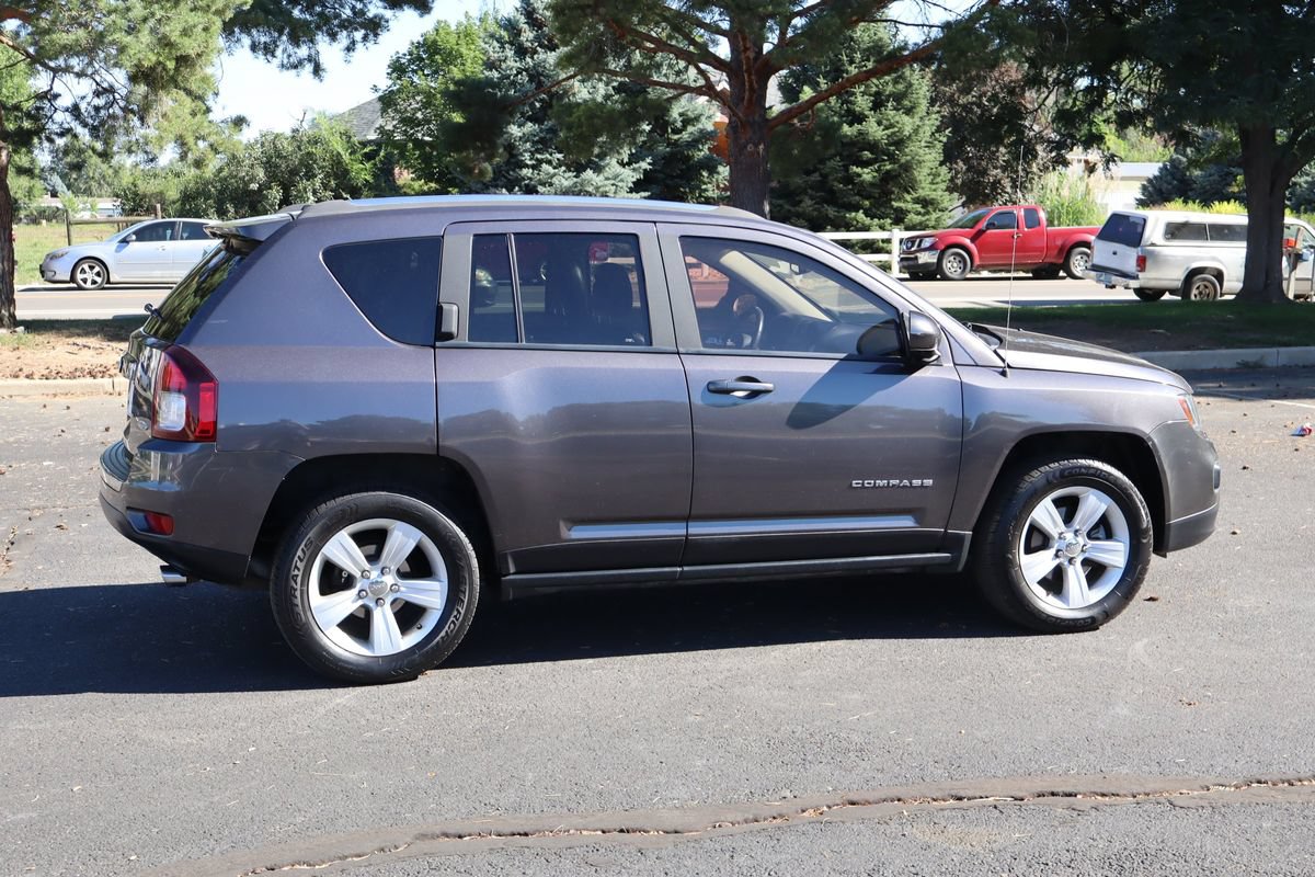Used 2016 Jeep Compass High Altitude AWD/4WD image 4