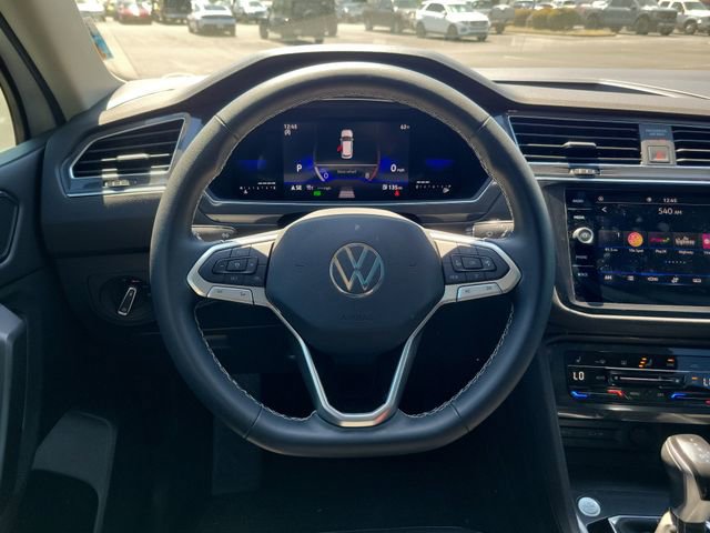 Used 2022 Volkswagen Tiguan SE image 10