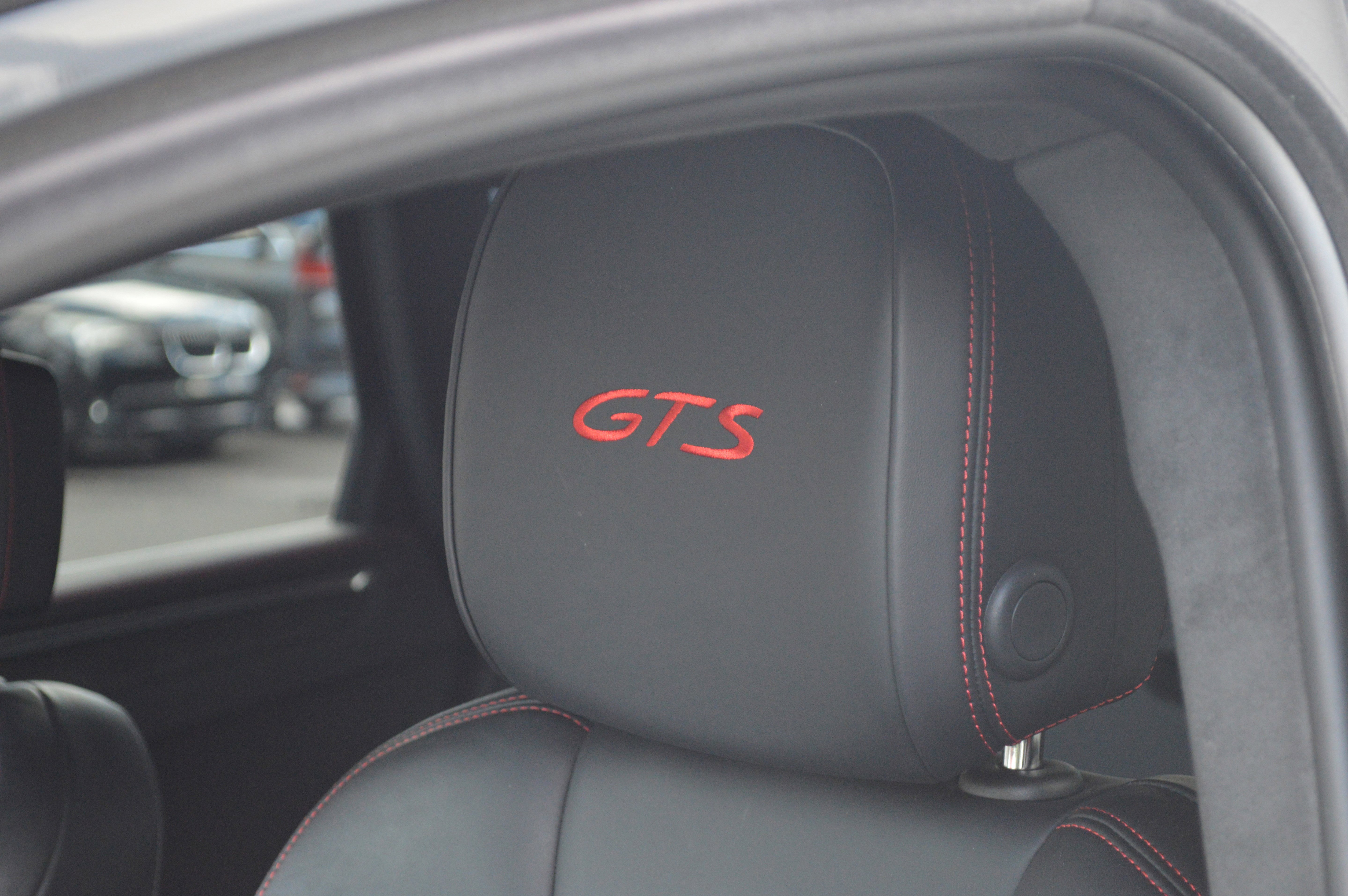 Used 2023 Porsche Macan GTS image 29