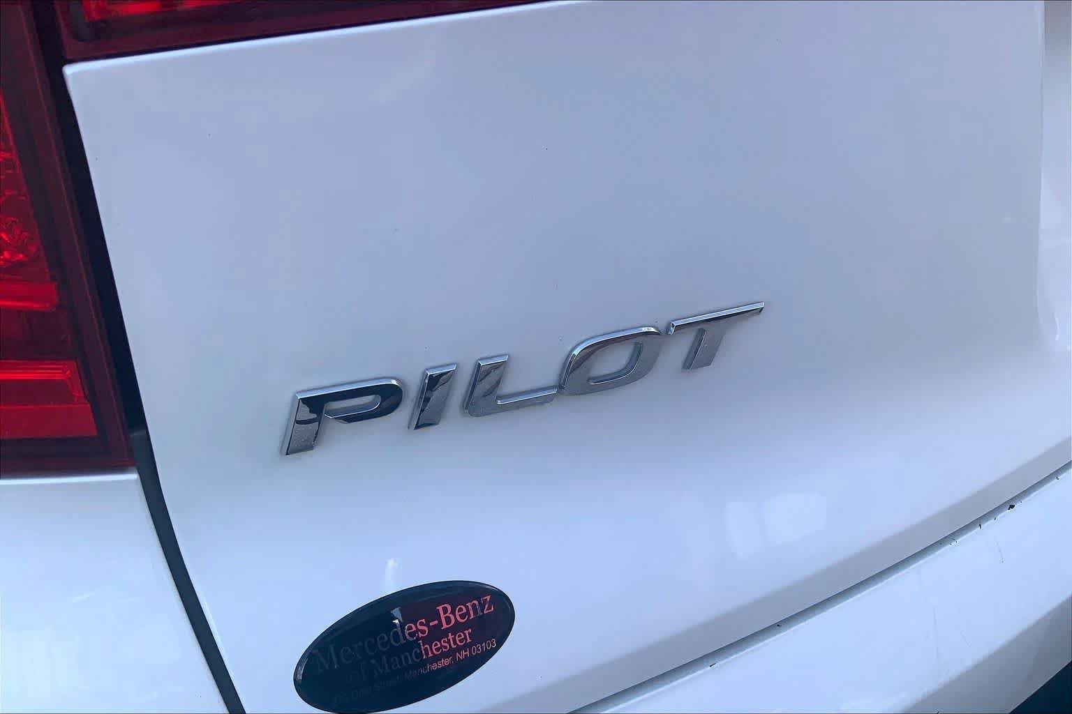Used 2016 Honda Pilot Elite image 32