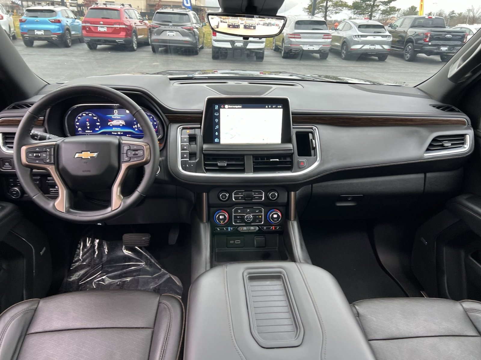 Used 2023 Chevrolet Suburban High Country image 23