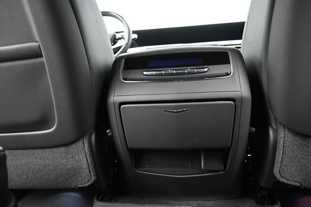 New 2026 Cadillac Escalade Sport w/ LPO, ONYX Package AWD/4WD image 20